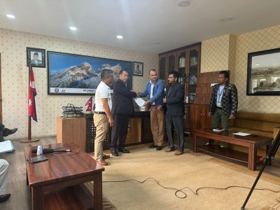 संस्कृति,पर्यटन तथा नागरिक उड्डयन मन्त्री श्री हितबहादुर तामाङ ज्यु संग भेटघाट